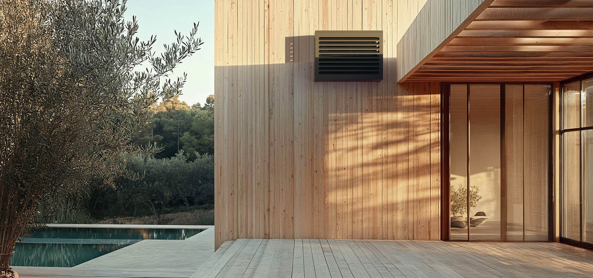 Cache clim suspendu Cabanaclim vert olive sur façade bois clair, maison contemporaine avec piscine et oliviers