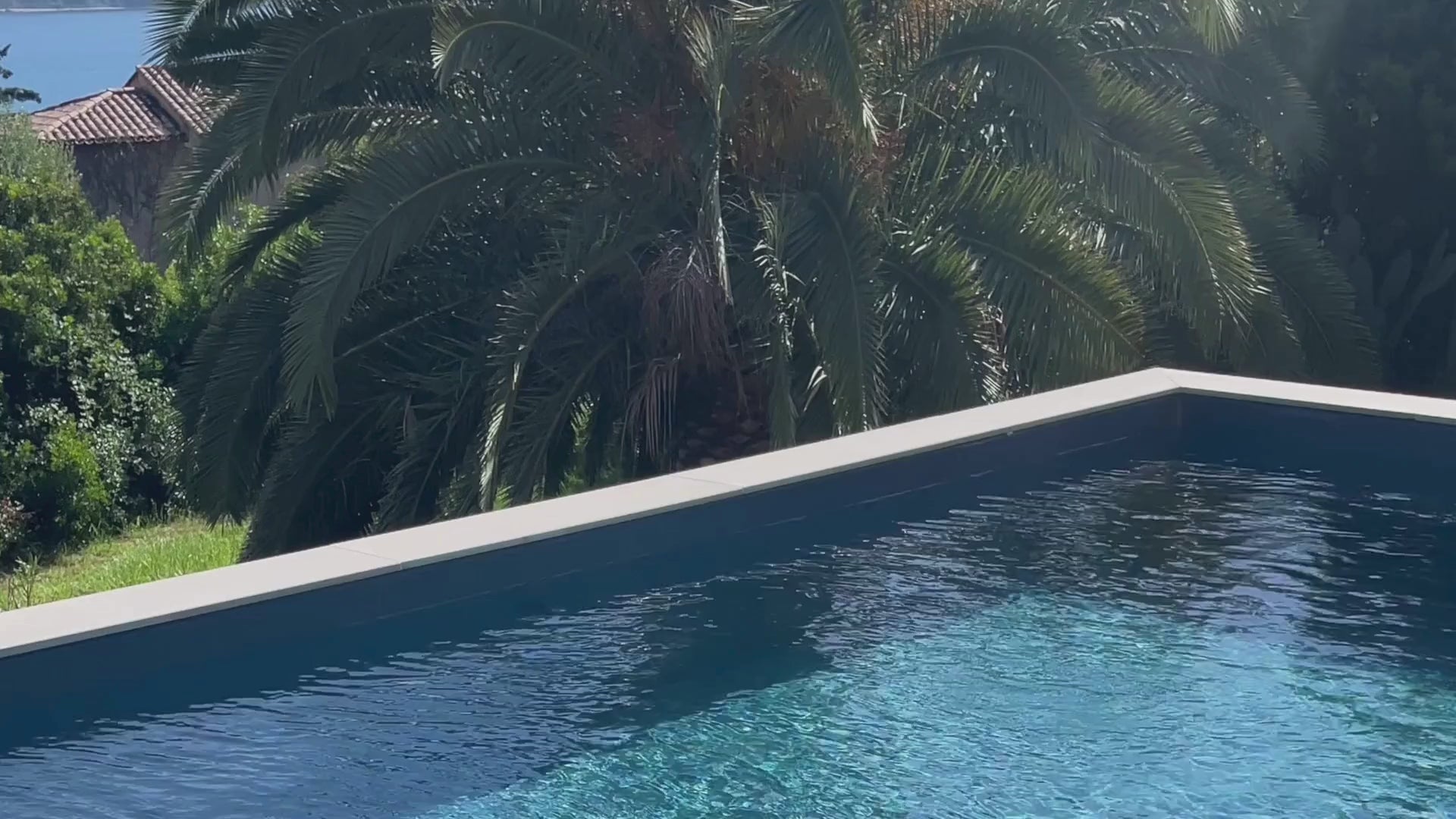 Charger la vidéo : Montage et installation faciles